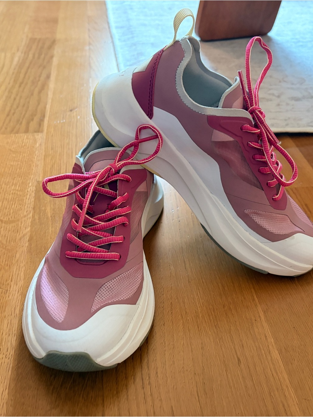 Arkk Women’s Athletic Sneakers